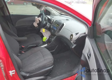 2013 Chevrolet Sonic Lt Auto z USA, uszkodzony, nr VIN 1G1JC5SH3D4214399